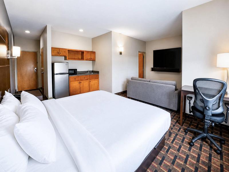 SUITE KING SIZE BED — photo 8
