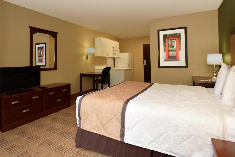 Extended Stay America - Atlanta - Kennesaw Town Ce