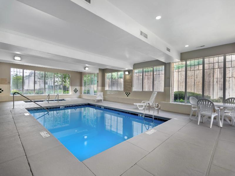 Country Inn & Suites By Radisson, Hiram, Ga image
