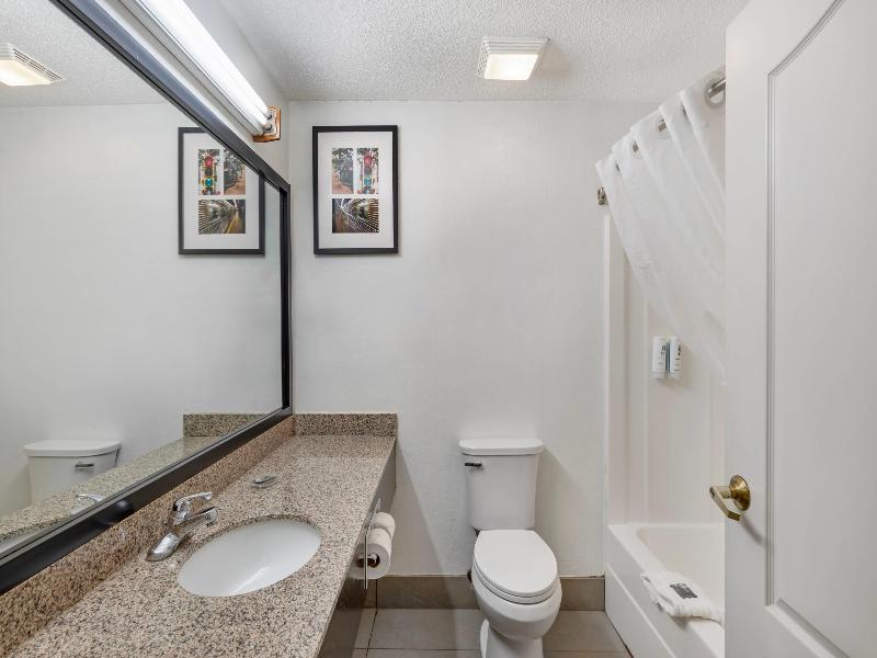 Country Inn & Suites By Radisson, Hiram, Ga image