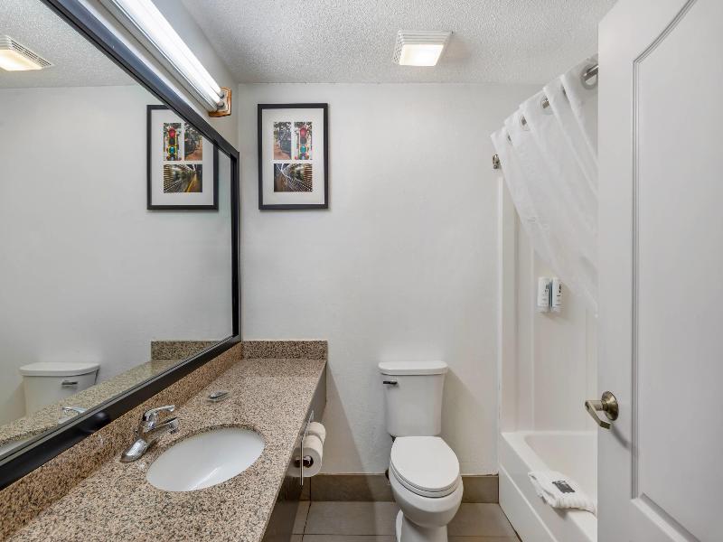 Country Inn & Suites By Radisson, Hiram, Ga image