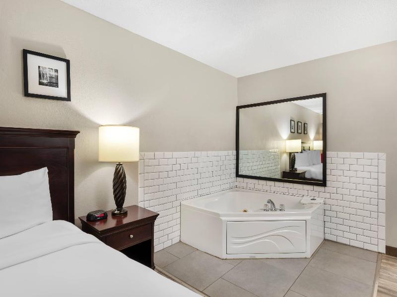 Country Inn & Suites By Radisson, Hiram, Ga image