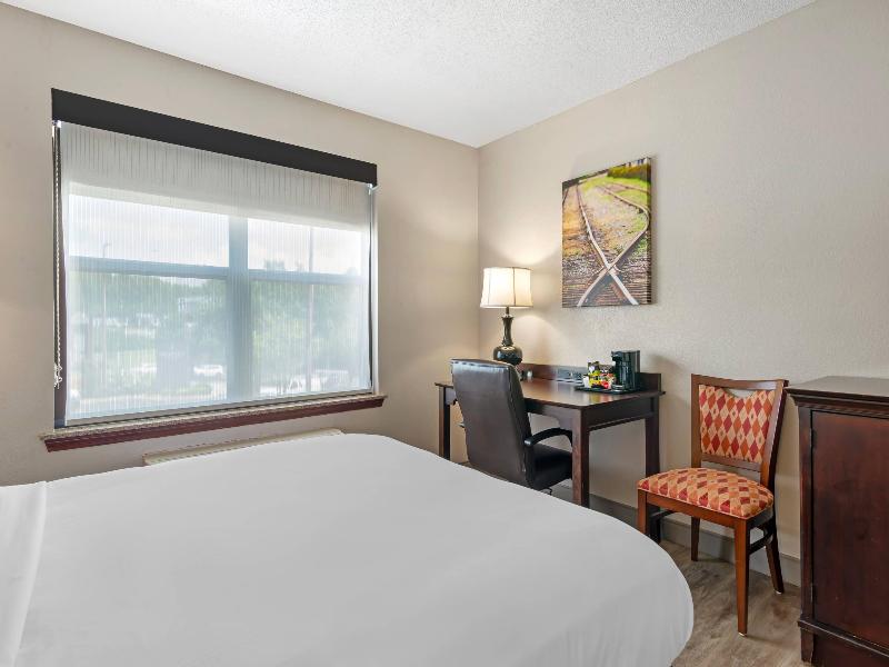 Country Inn & Suites By Radisson, Hiram, Ga image
