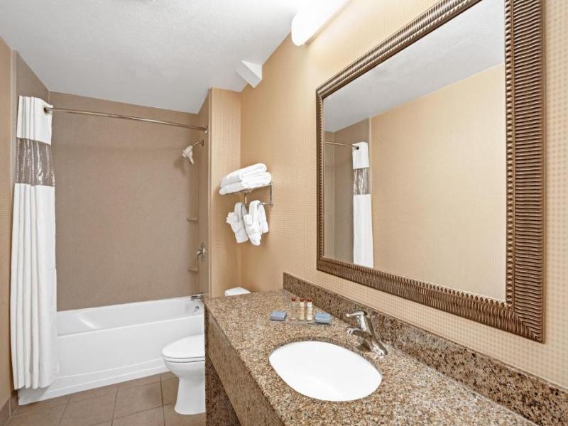 Wingate By Wyndham Atlanta Airport Fairburn image
