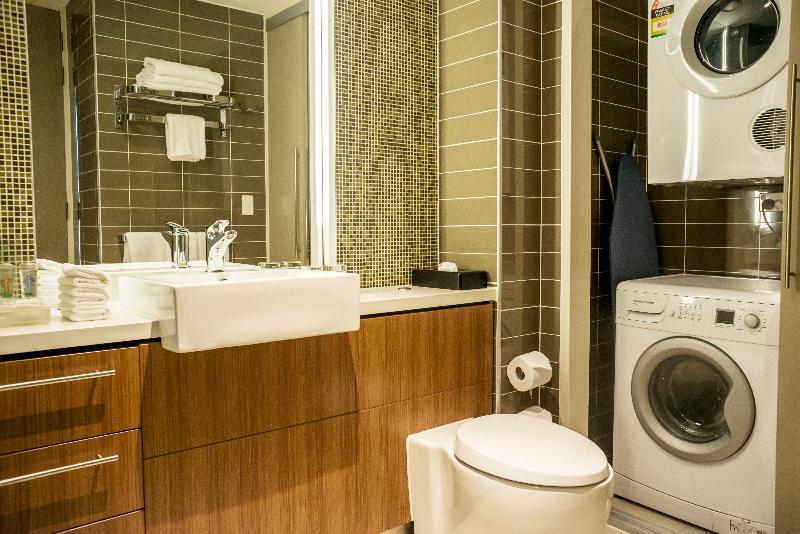 Holiday Inn & Suites Port Moresby image