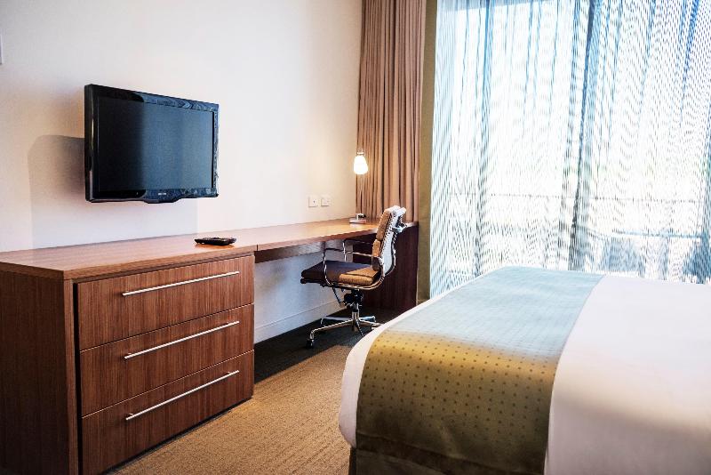 Holiday Inn & Suites Port Moresby image