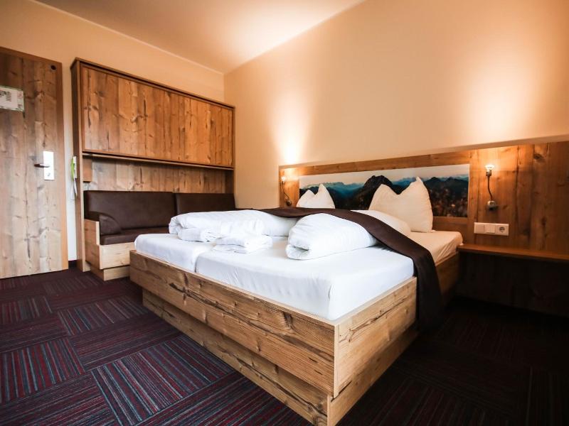 Hotel der Wolkensteinbär image