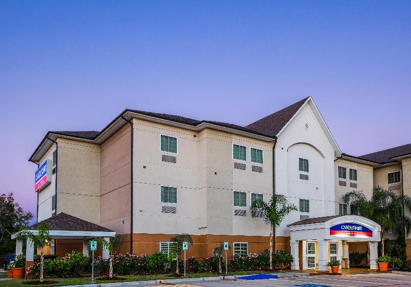 Candlewood Suites Lake Jackson - Clute image