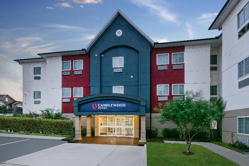 Candlewood Suites Lake Jackson - Clute image