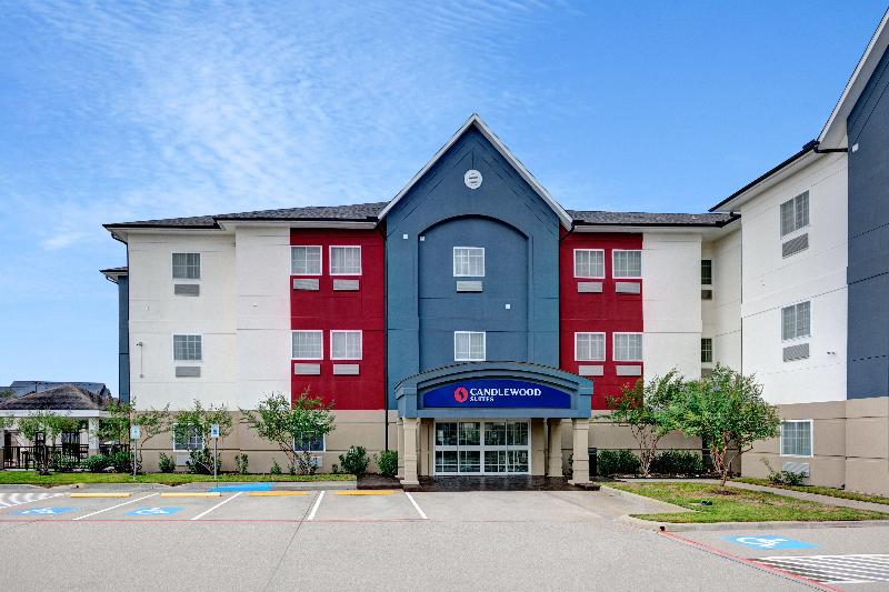 Candlewood Suites Lake Jackson - Clute image