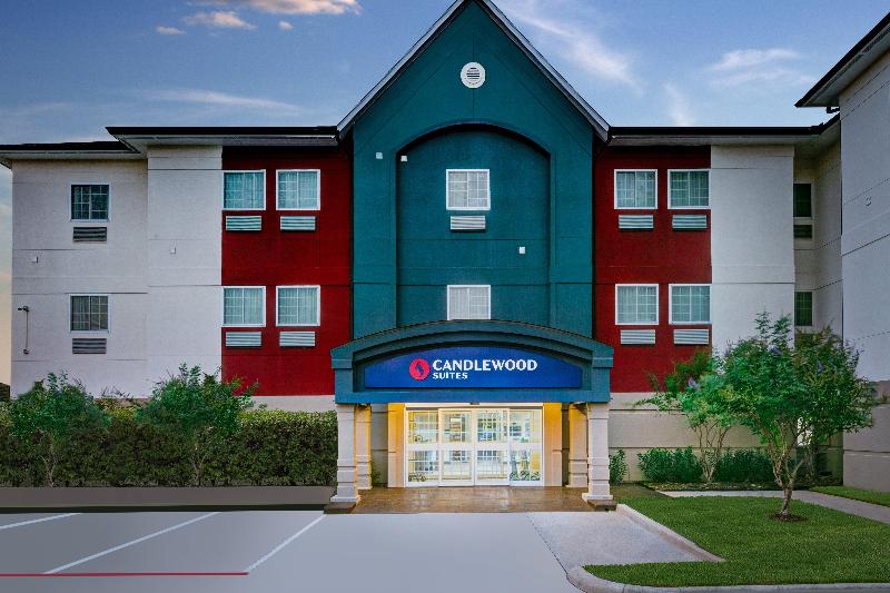 Candlewood Suites Lake Jackson - Clute image