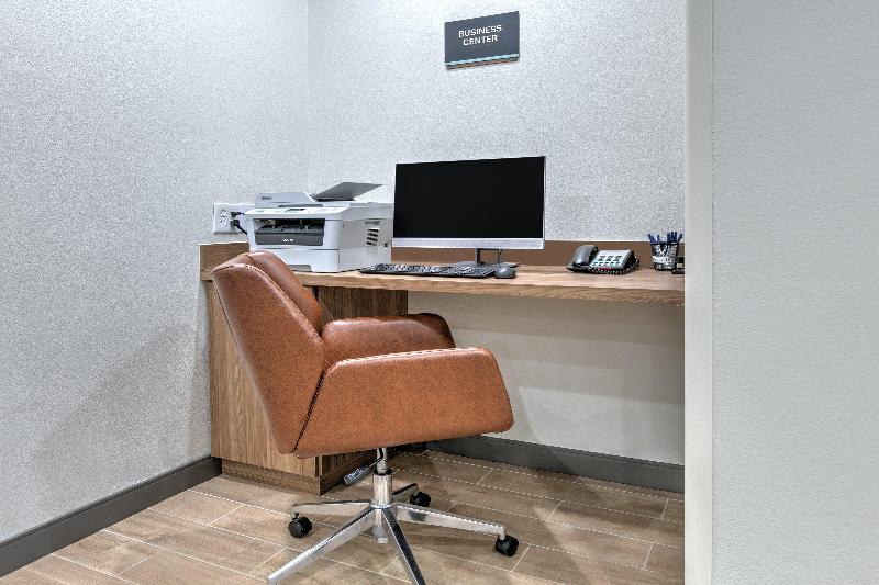 Candlewood Suites Lake Jackson - Clute image