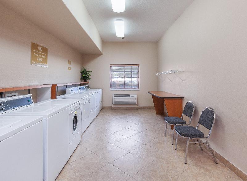 Candlewood Suites Lake Jackson - Clute image