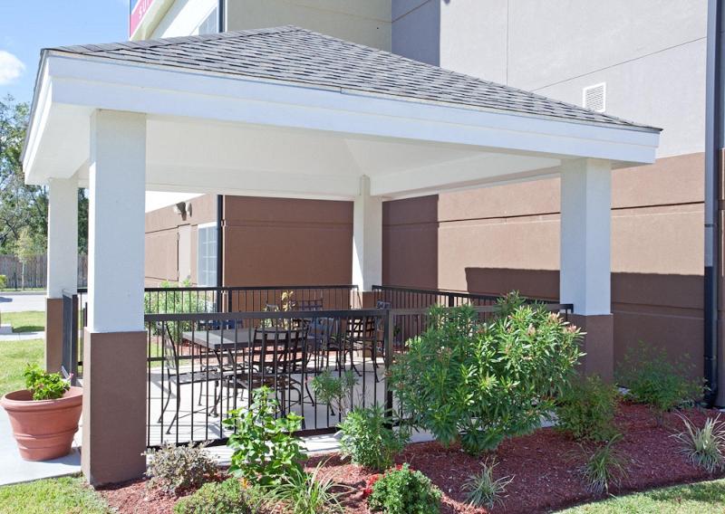 Candlewood Suites Lake Jackson - Clute image