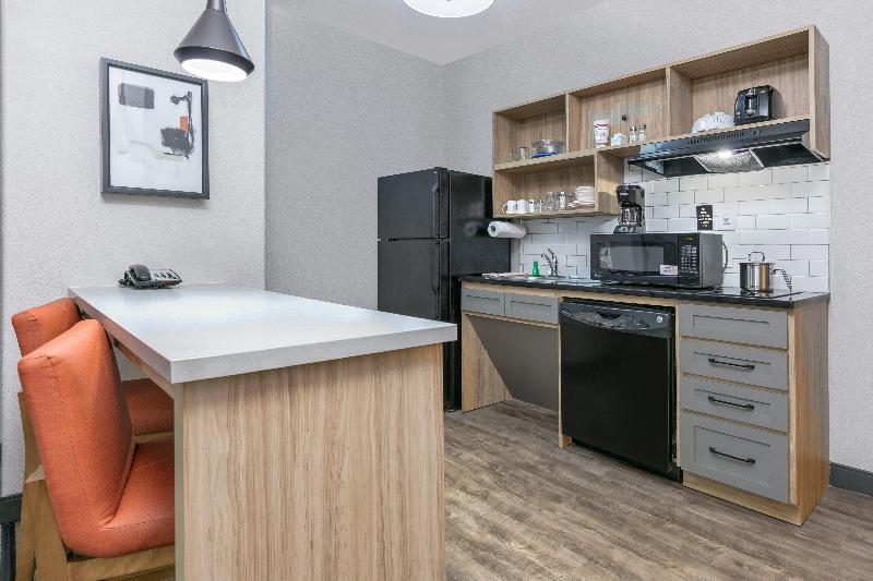 Candlewood Suites Lake Jackson - Clute image