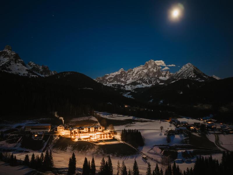 Neubergerhof image