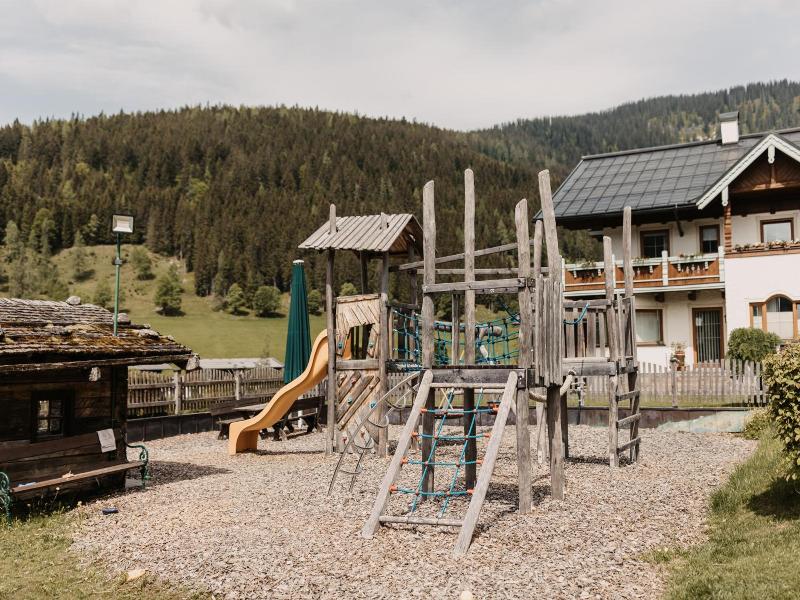Neubergerhof image