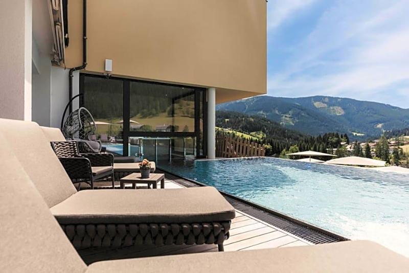 Neubergerhof image