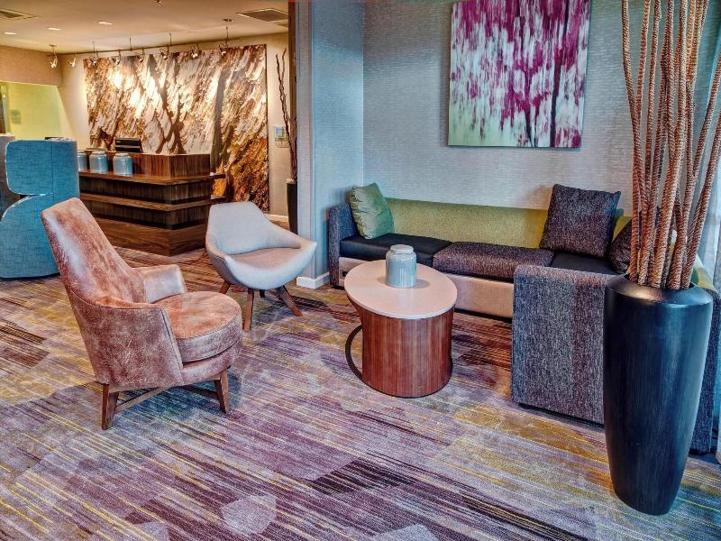 Courtyard by Marriott Alexandria