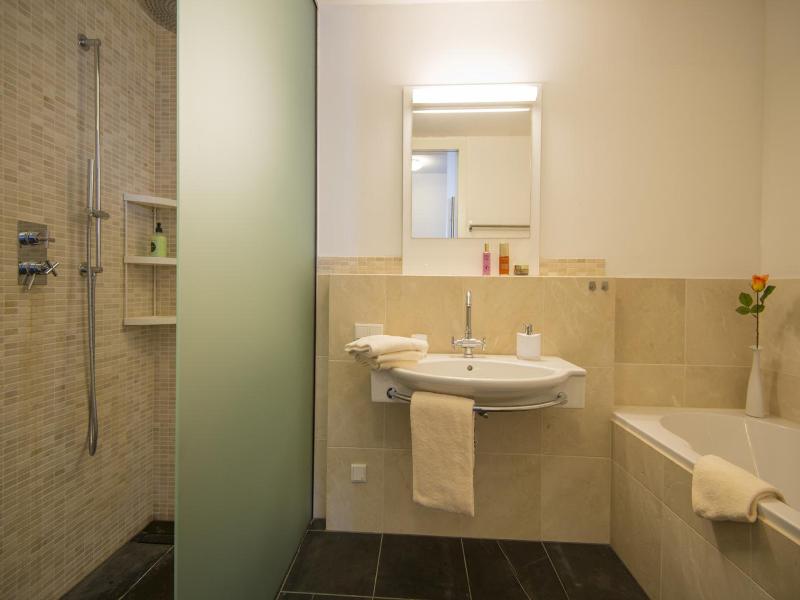 Haus Sonnenwende image