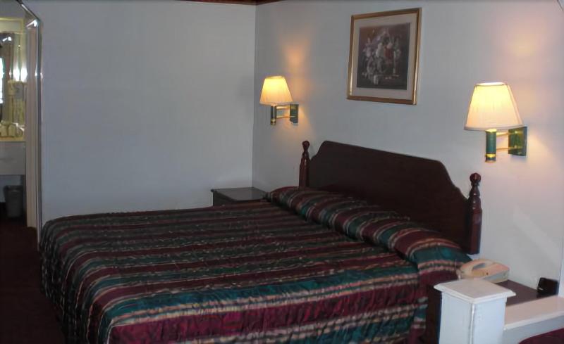 The Executive Inn & Suites image