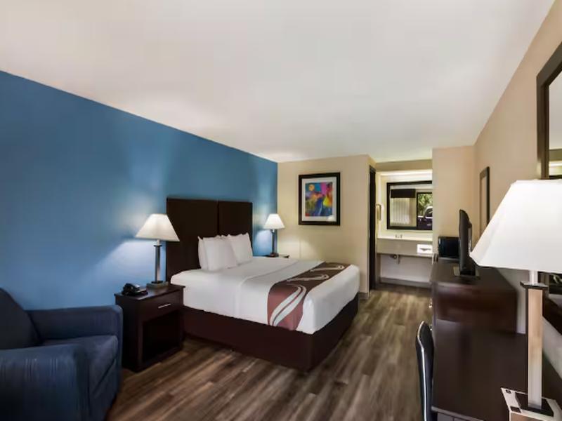 Quality Inn and Suites Round Rock image