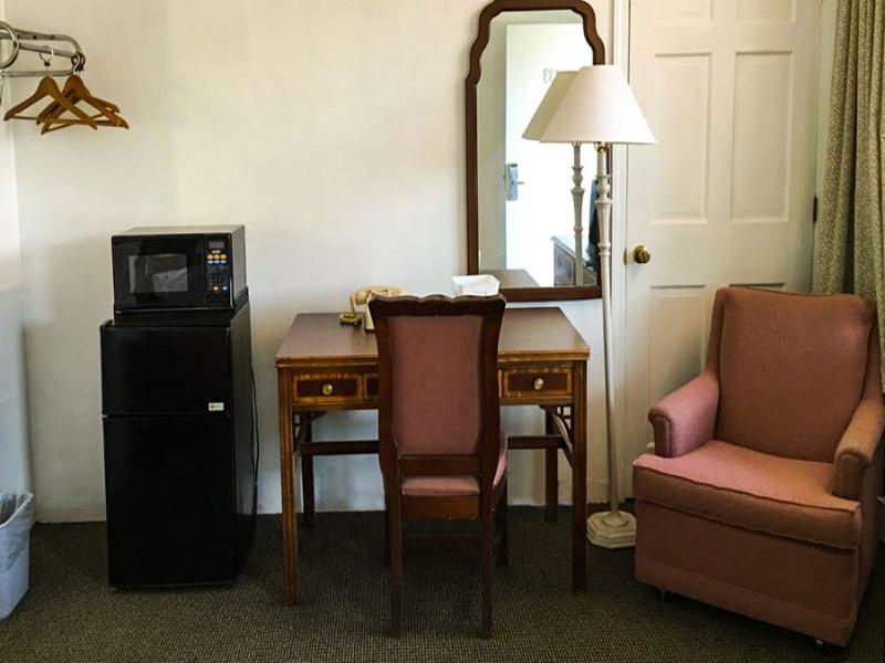 Relax Inn Altoona image