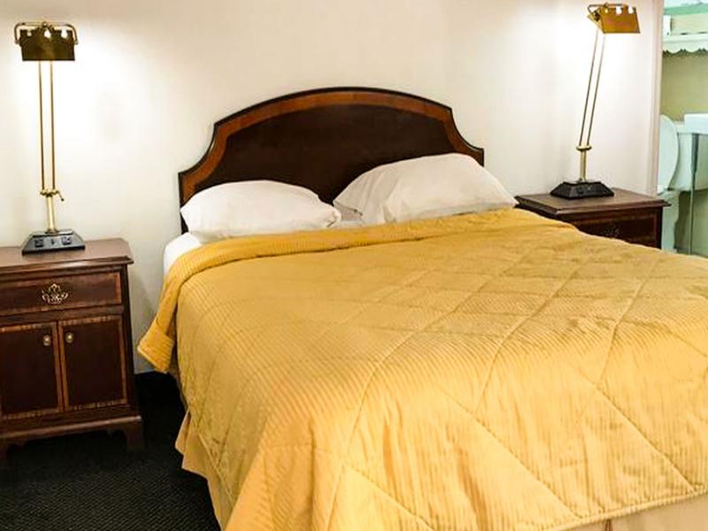 Relax Inn Altoona image