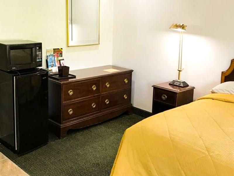 Relax Inn Altoona image