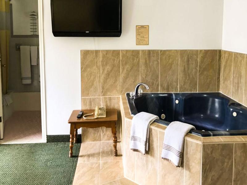 Relax Inn Altoona image
