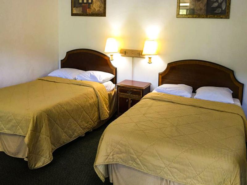 Relax Inn Altoona image