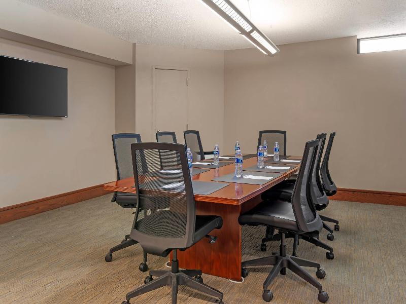 Country Inn Suites Radisson Atlanta Ballpark GA image