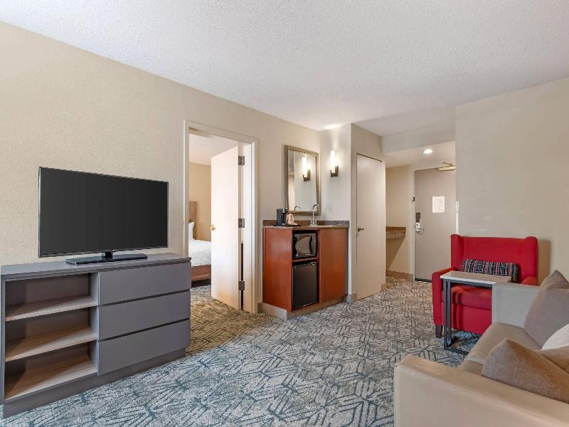 Country Inn Suites Radisson Atlanta Ballpark GA image