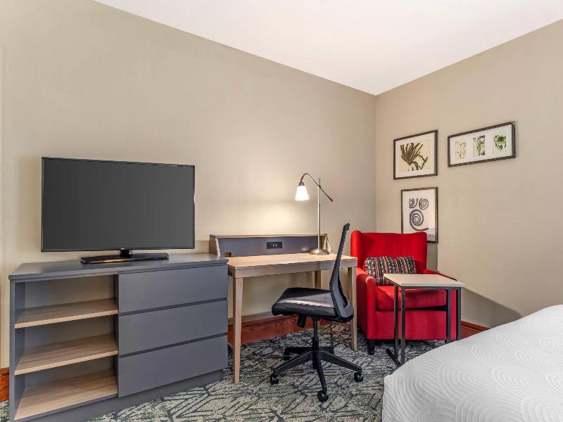 Country Inn Suites Radisson Atlanta Ballpark GA image