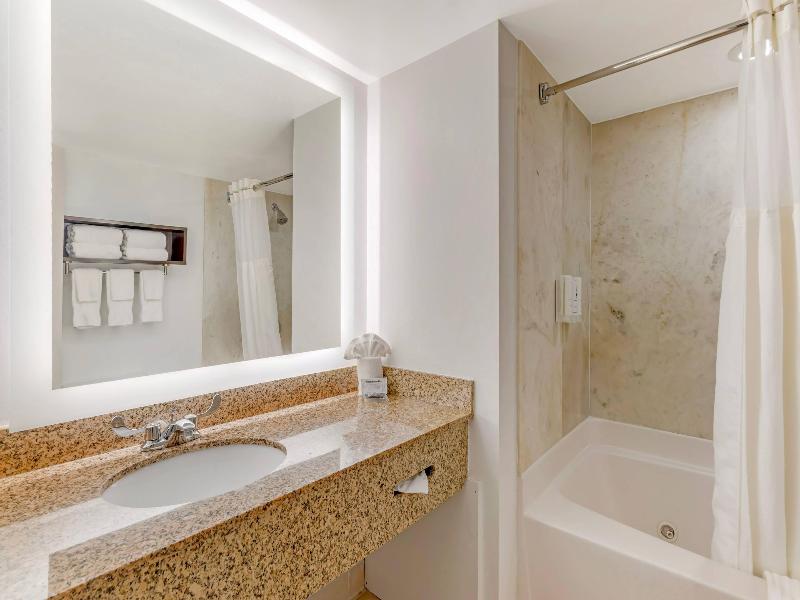 Country Inn Suites Radisson Atlanta Ballpark GA image