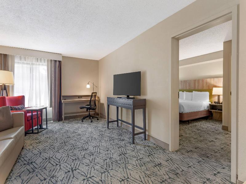 Country Inn Suites Radisson Atlanta Ballpark GA image