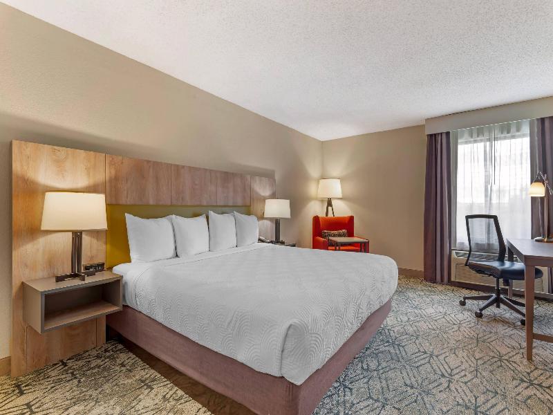 Country Inn Suites Radisson Atlanta Ballpark GA image