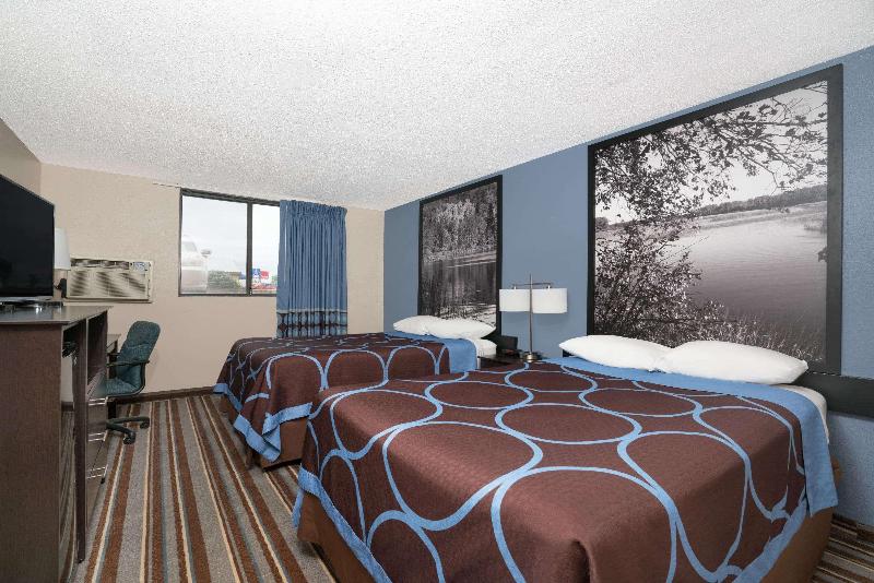 Super 8 by Wyndham Willmar image
