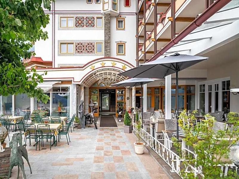 Alexanderhof image