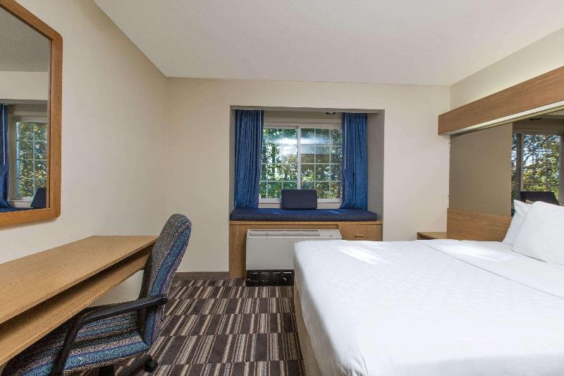 Microtel Inn & Suites By Wyndham Anchorage Airpor