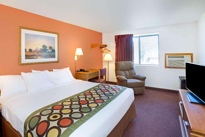 Super 8 by Wyndham Aberdeen East photo 23