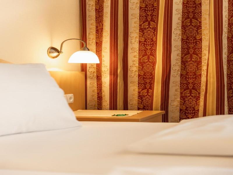 Landhotel Stofflerwirt image