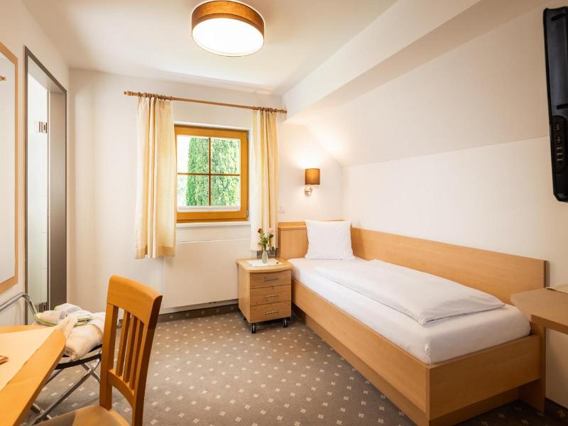 Landhotel Stofflerwirt image
