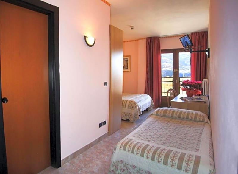 Hotel Les Saisons image