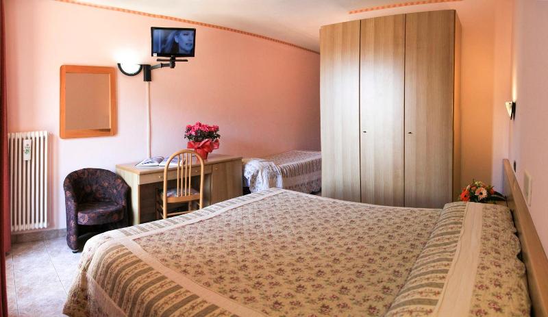 Hotel Les Saisons image
