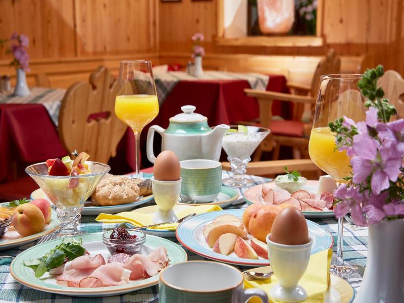 Mitterwirt Wellnesshotel image