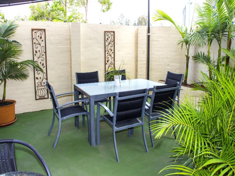 Okinawa Exes Naha image