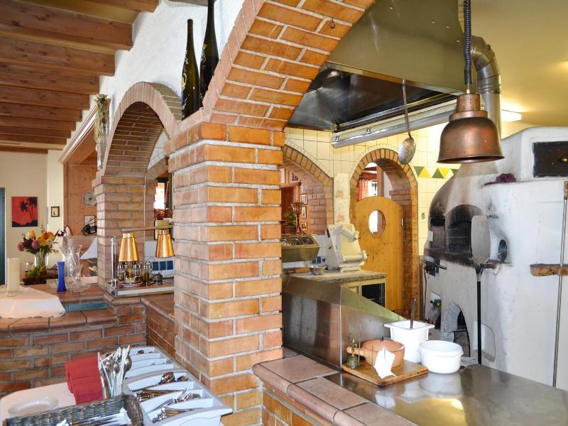 Moarhof image