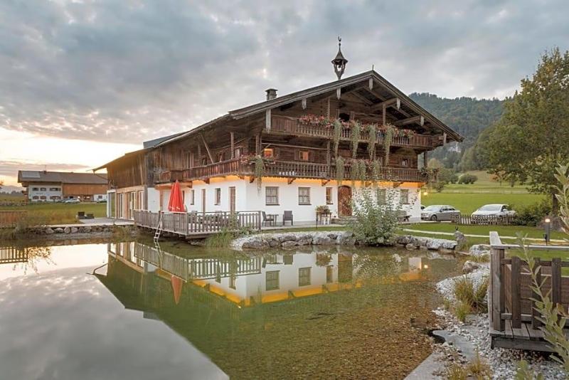 Moarhof image