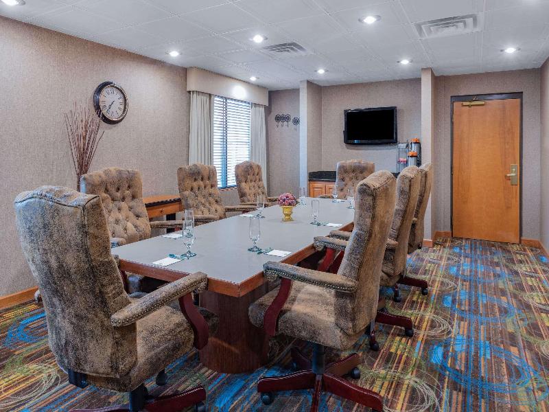 Wingate By Wyndham Lima Downtown image